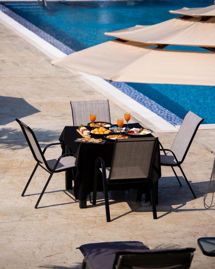 Sunny Garden Hotell Ulcinj Exteriör bild